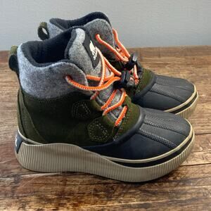 SOREL Children's Out N About lV Chillz‎ Waterproof Boot size 1